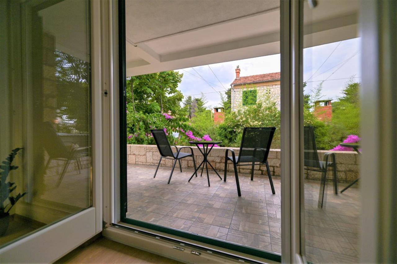 Apartman Maraska Zadar Bagian luar foto