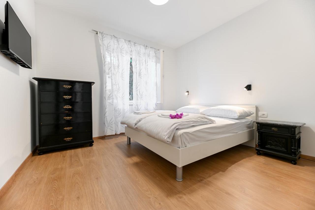 Apartman Maraska Zadar Bagian luar foto