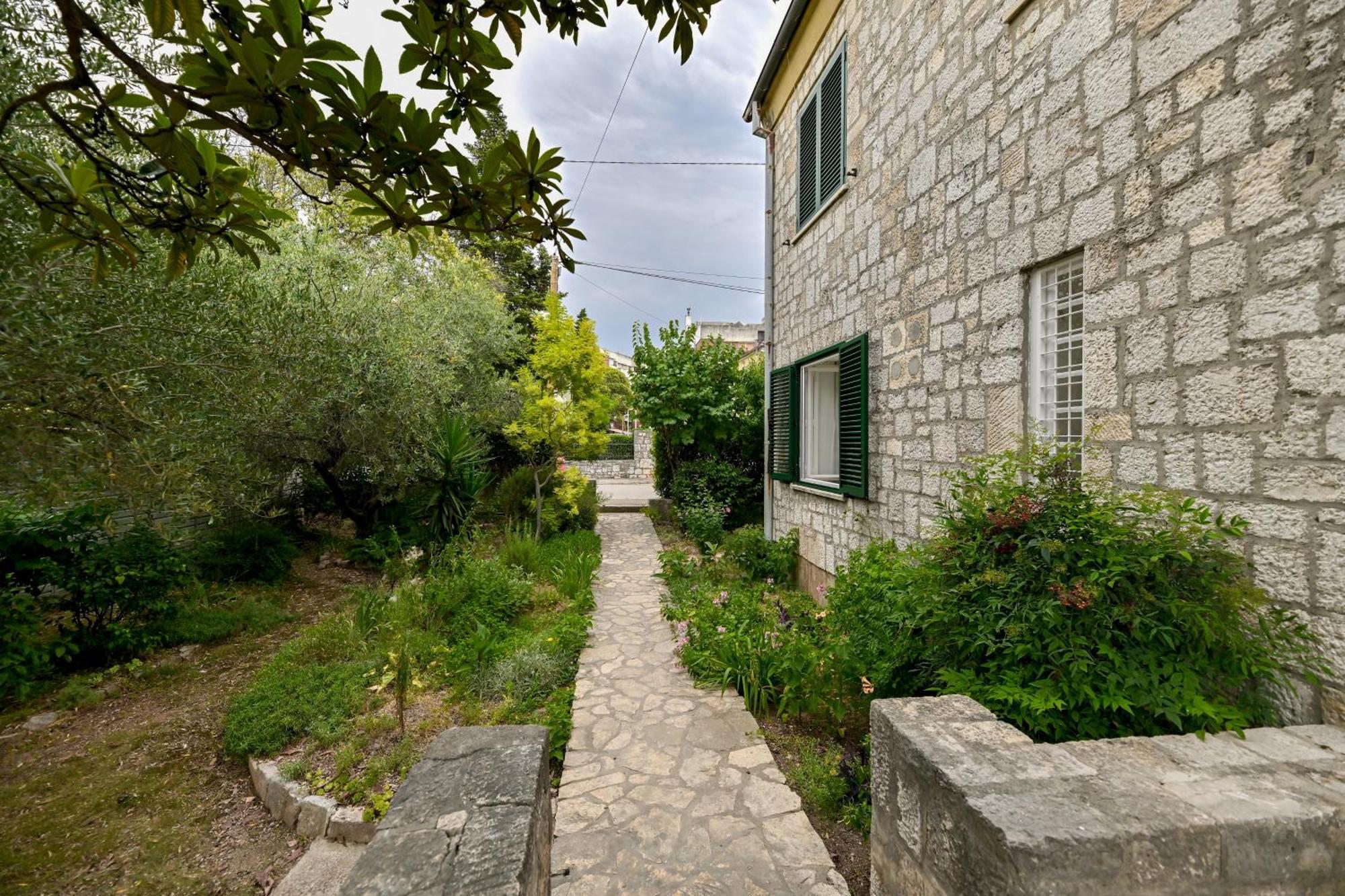 Apartman Maraska Zadar Bagian luar foto